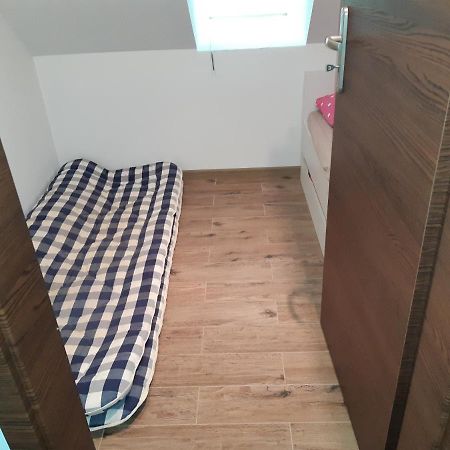 Domek Na Mazurach-Piasutno Exteriör bild