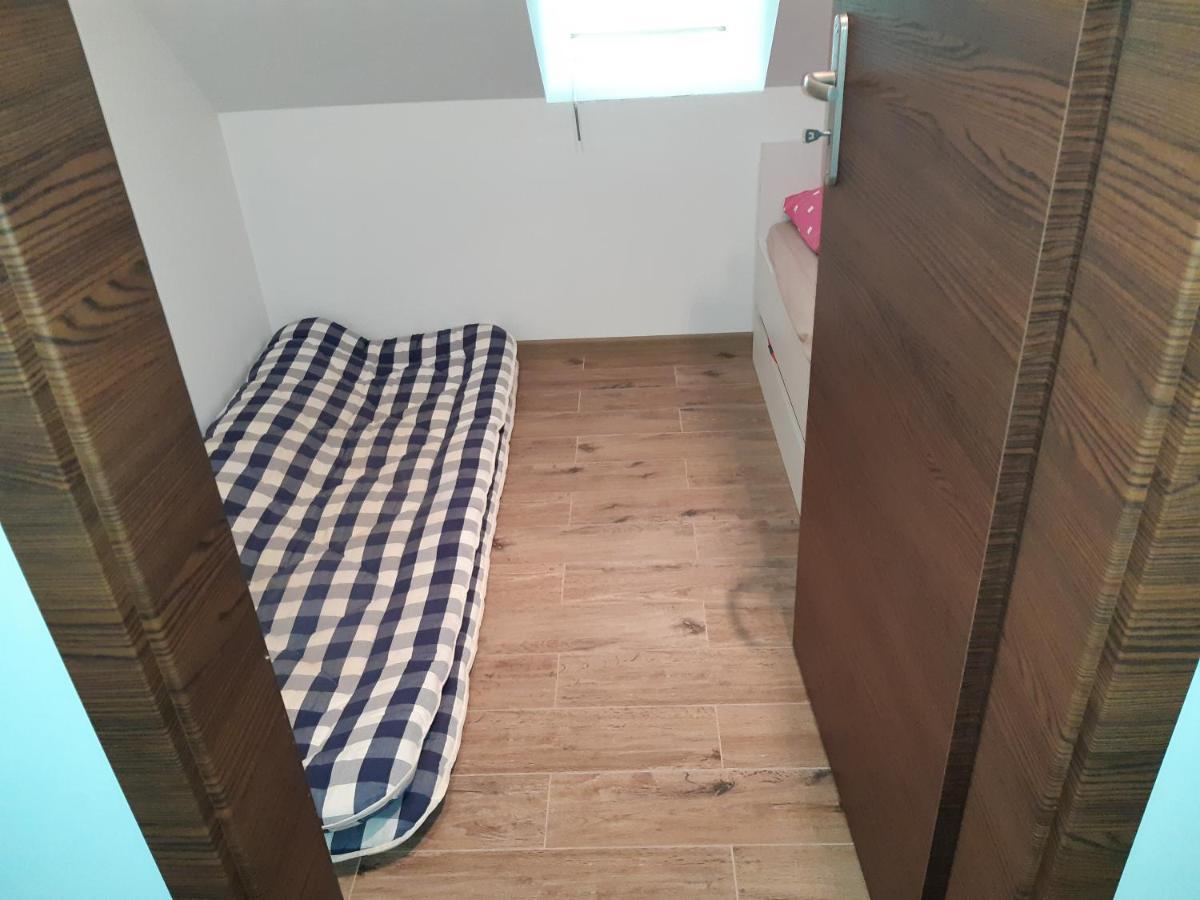 Domek Na Mazurach-Piasutno Exteriör bild