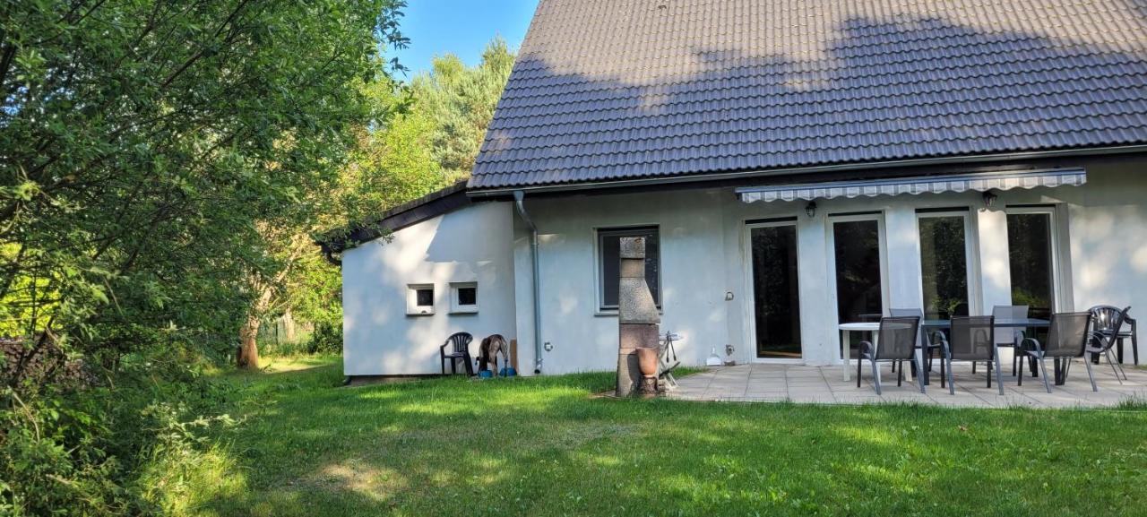 Domek Na Mazurach-Piasutno Exteriör bild
