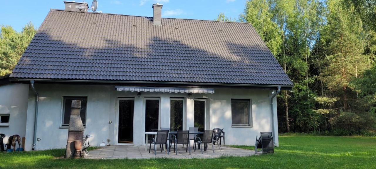Domek Na Mazurach-Piasutno Exteriör bild